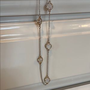 Banana Republic 18" necklace